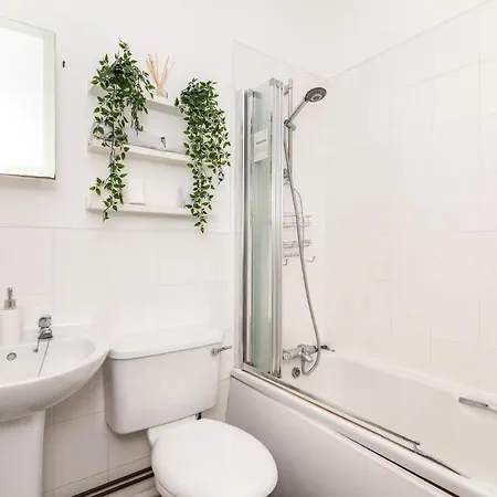 Stunning 1 Bed Right In The Heart Of Διαμέρισμα
